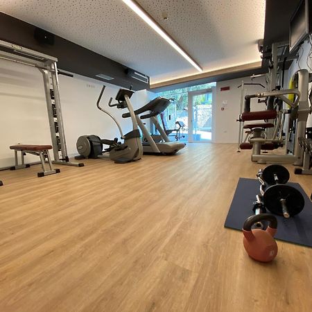 Aktivhotel Santalucia Torbole Sul Garda Ngoại thất bức ảnh