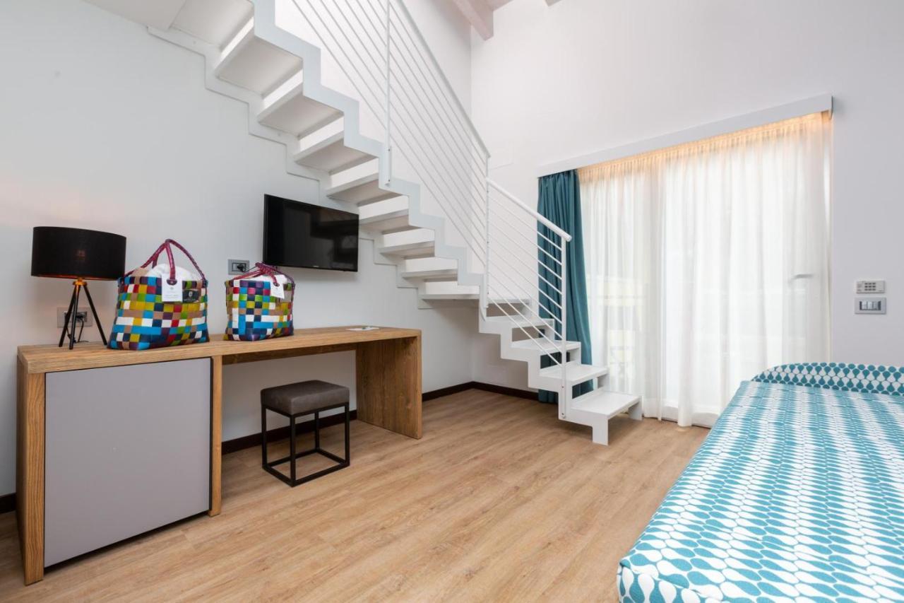 Aktivhotel Santalucia Torbole Sul Garda Ngoại thất bức ảnh