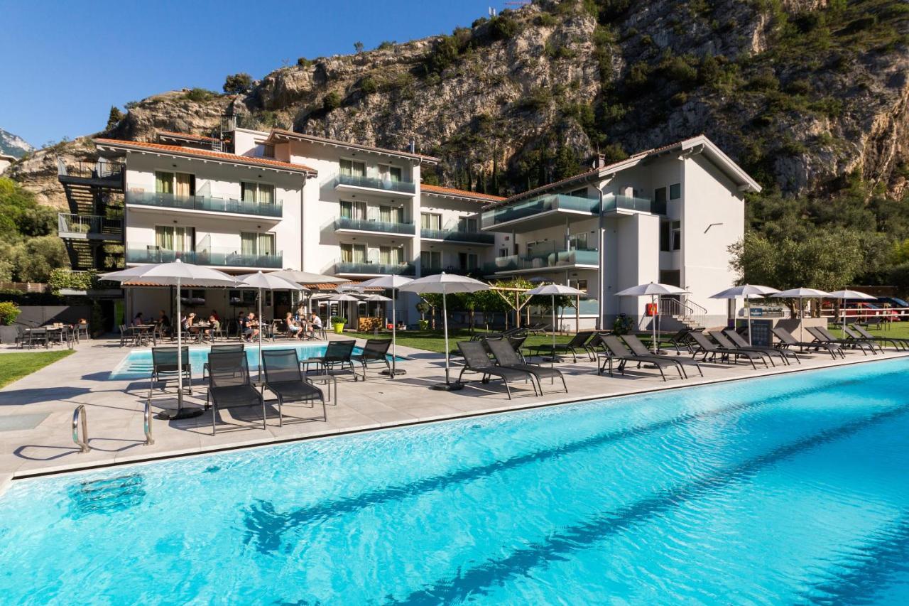 Aktivhotel Santalucia Torbole Sul Garda Ngoại thất bức ảnh