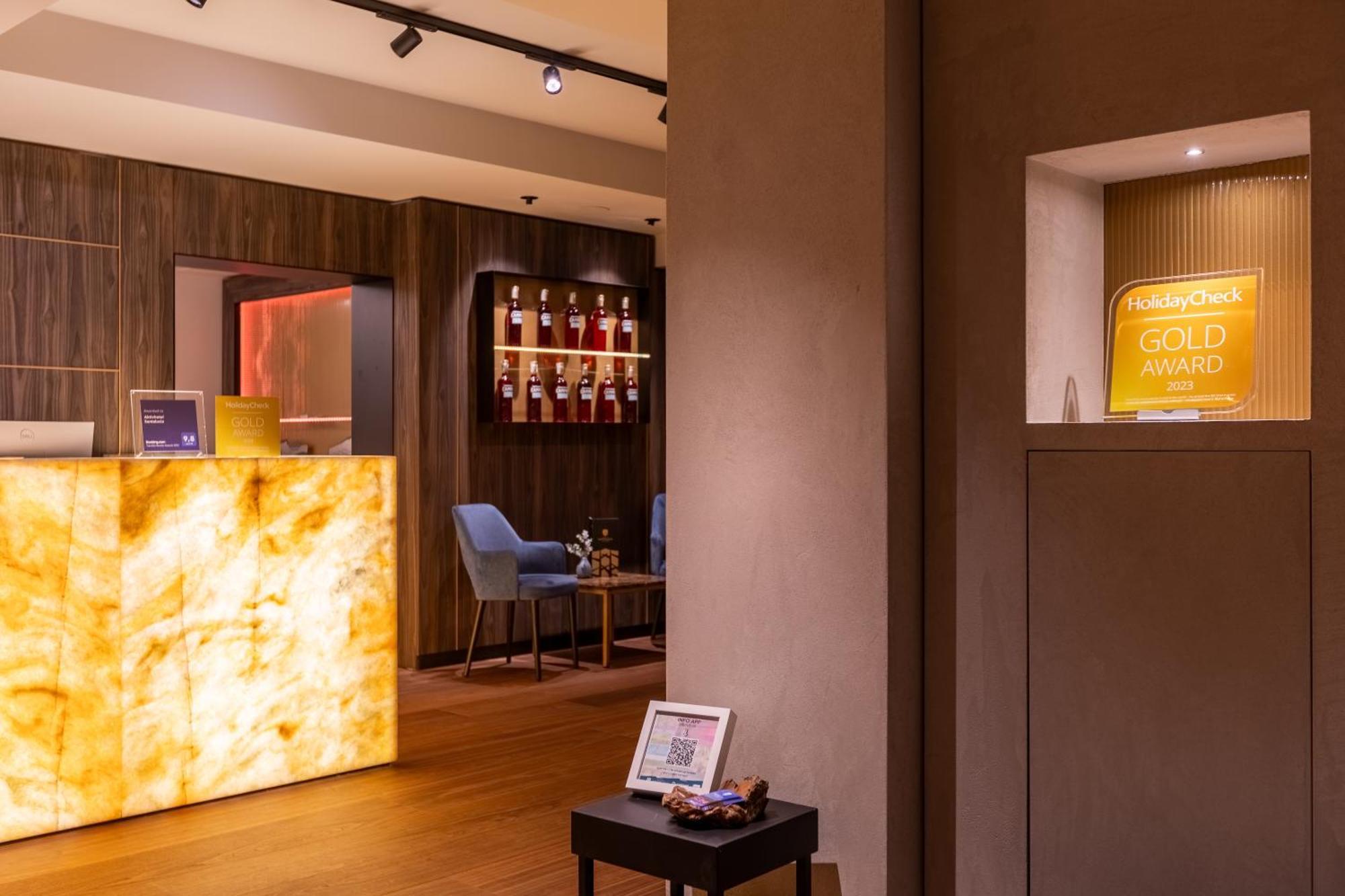 Aktivhotel Santalucia Torbole Sul Garda Ngoại thất bức ảnh