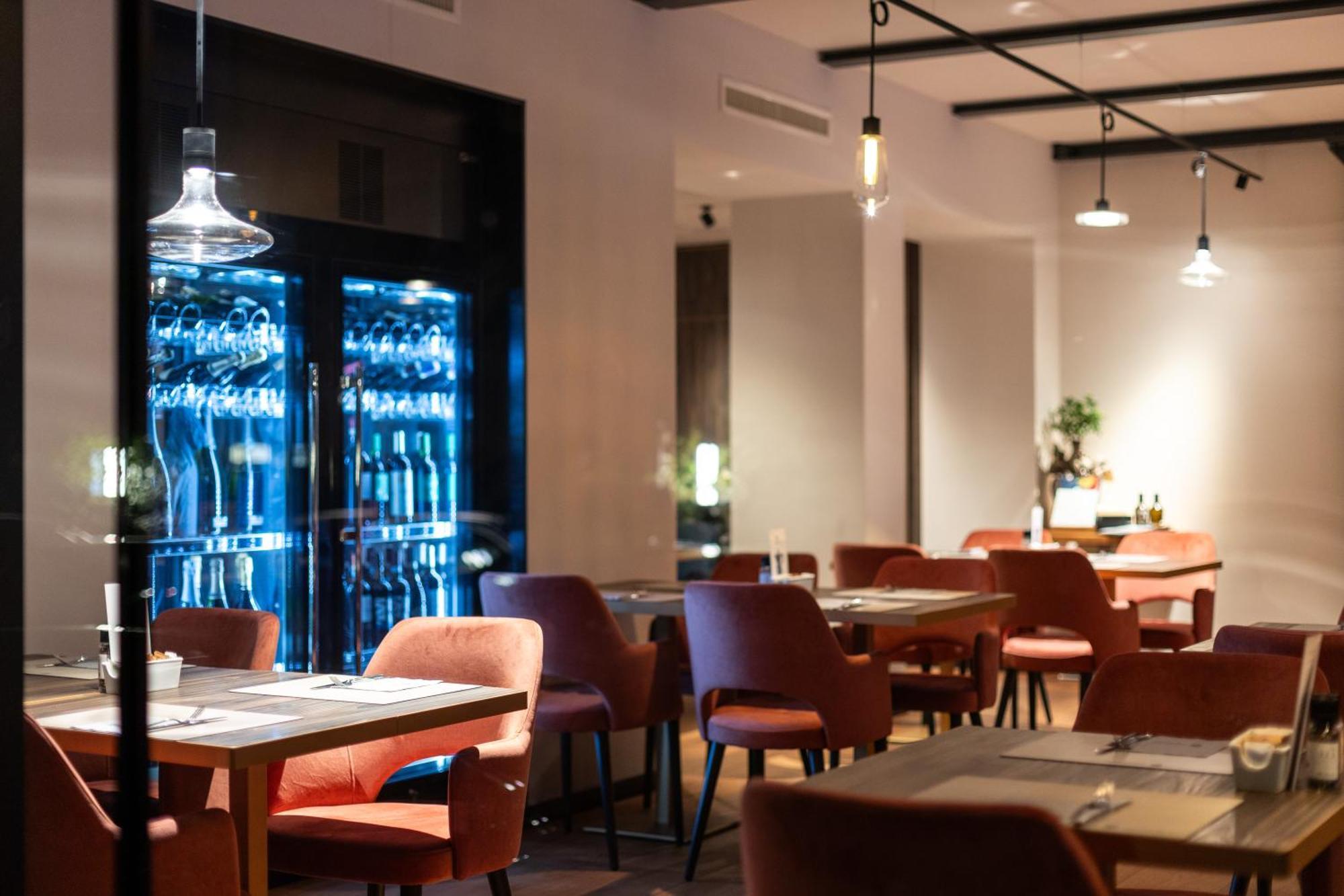 Aktivhotel Santalucia Torbole Sul Garda Ngoại thất bức ảnh