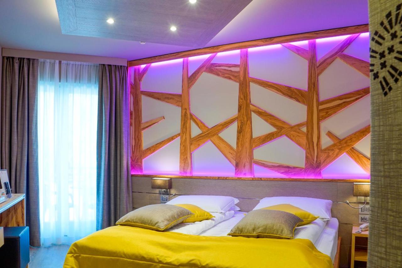 Aktivhotel Santalucia Torbole Sul Garda Ngoại thất bức ảnh